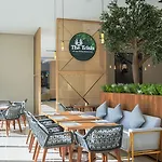 Avani Muscat Hotel&Suites