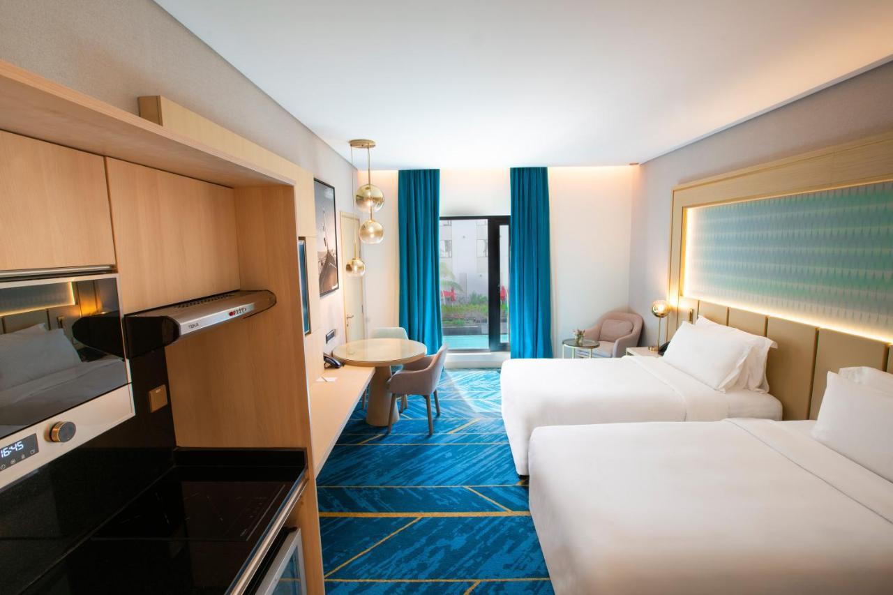 Hotel Avani Hotel&suites 4*